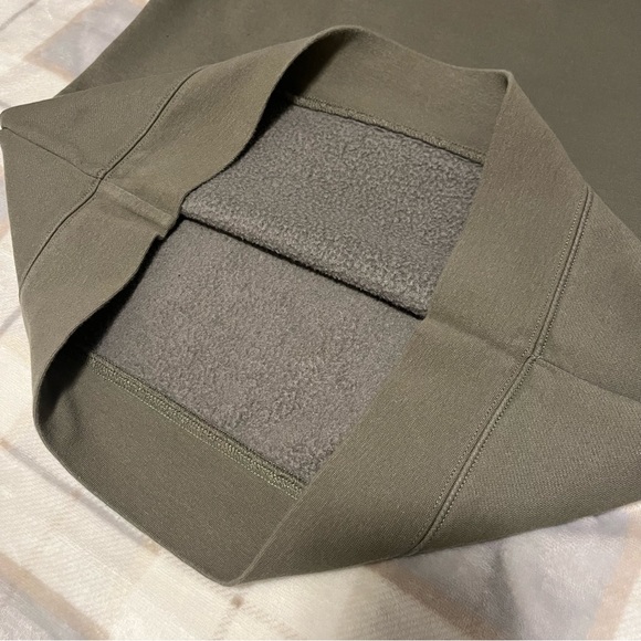 Brunette The Label Sweatshirt Size M/L - Picture 7 of 8